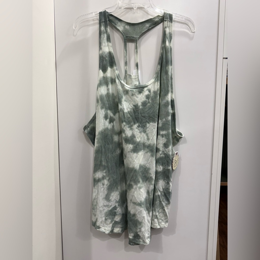 SO Green Tie-Dye Tank Top